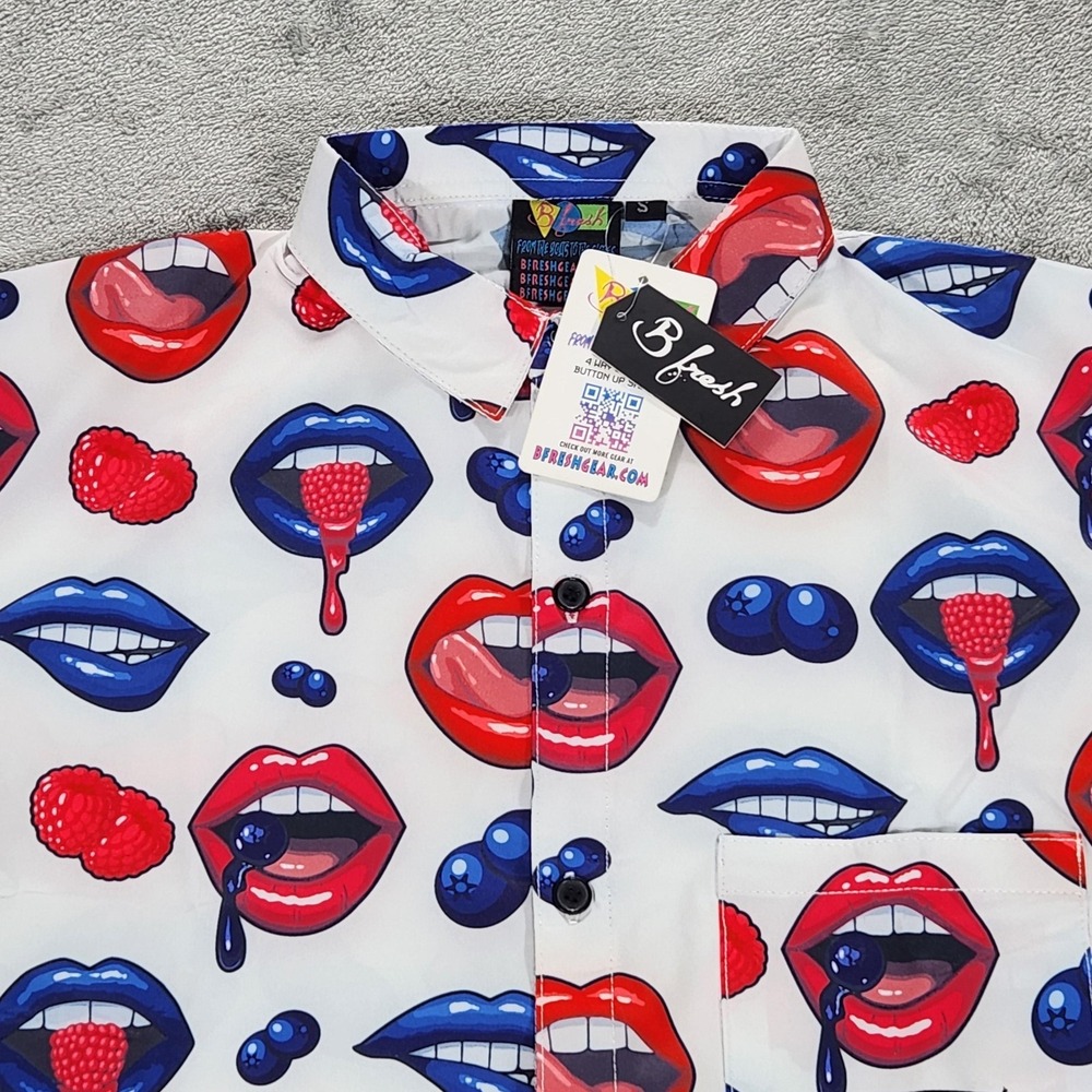 B‎ Fresh Gear Shirt Mens Small Berry Sexy Short Sleeve Button Up Graphic Print